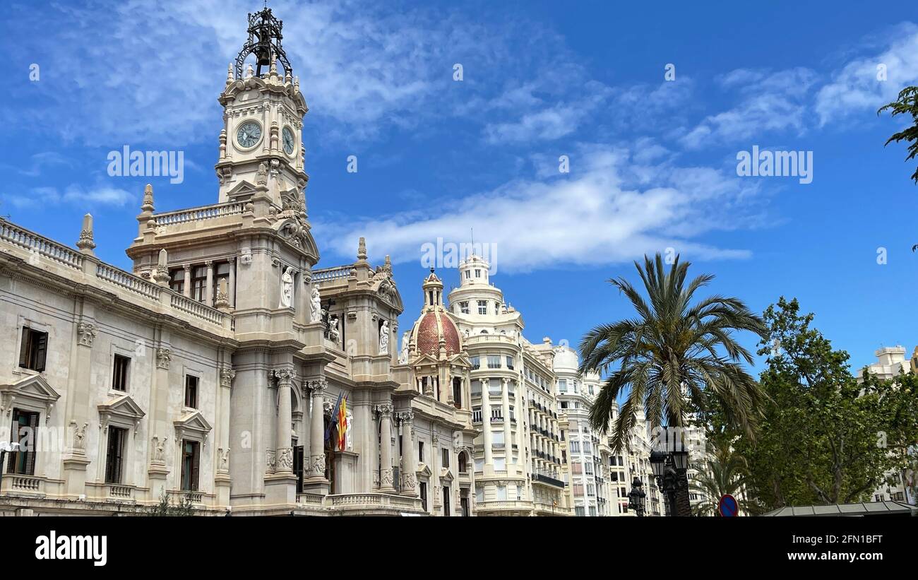 Fassade von Gebäuden in der Stadt Valencia Stockfoto