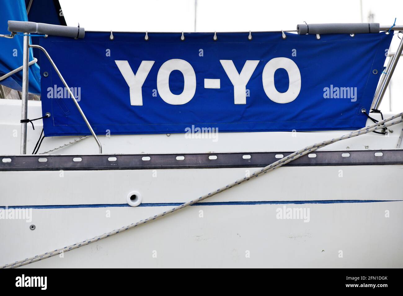 Segelschiff Leinwand Dodgers und Name Stockfoto