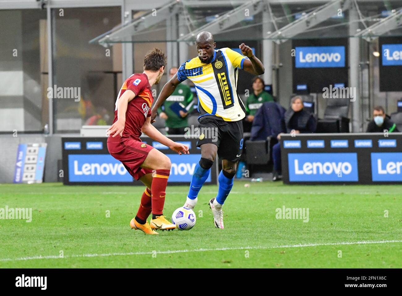 Mailand, Italien. Mai 2021. Romelu Lukaku (9) von Inter gesehen während der Serie A Spiel zwischen Inter und Roma bei Giuseppe Meazza in Mailand. (Foto: Gonzales Photo/Alamy Live News Stockfoto