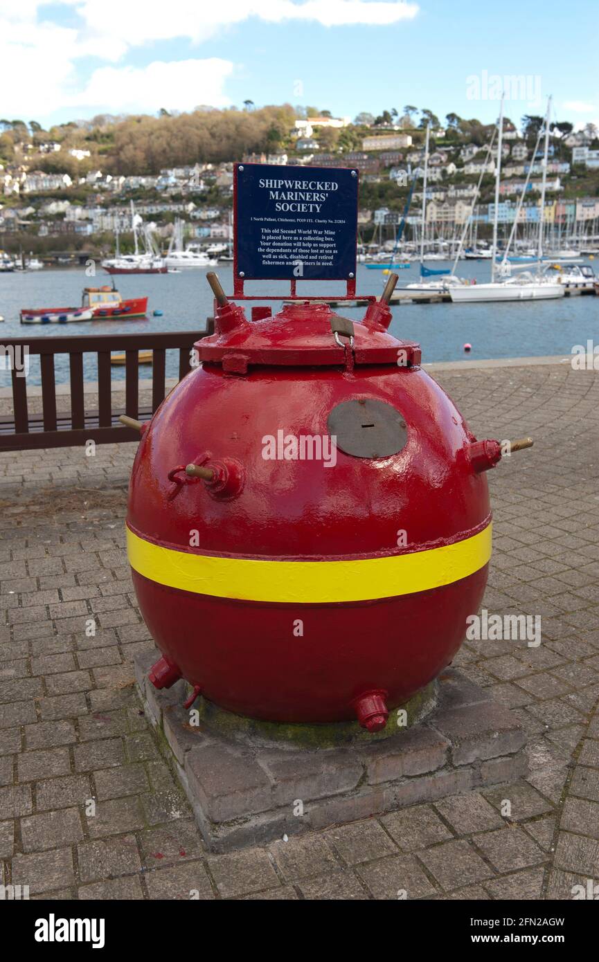 Red Charity Collection Mine Dartmouth Devon Stockfoto