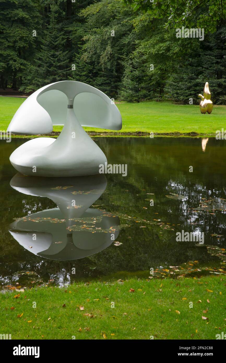 Schwimmende Skulptur, Otterlo, Marta Pan, 1960-1961, Kröller-Müller Museum, Nationalpark Hoge Veluwe, Otterlo, Niederlande, Europa Stockfoto