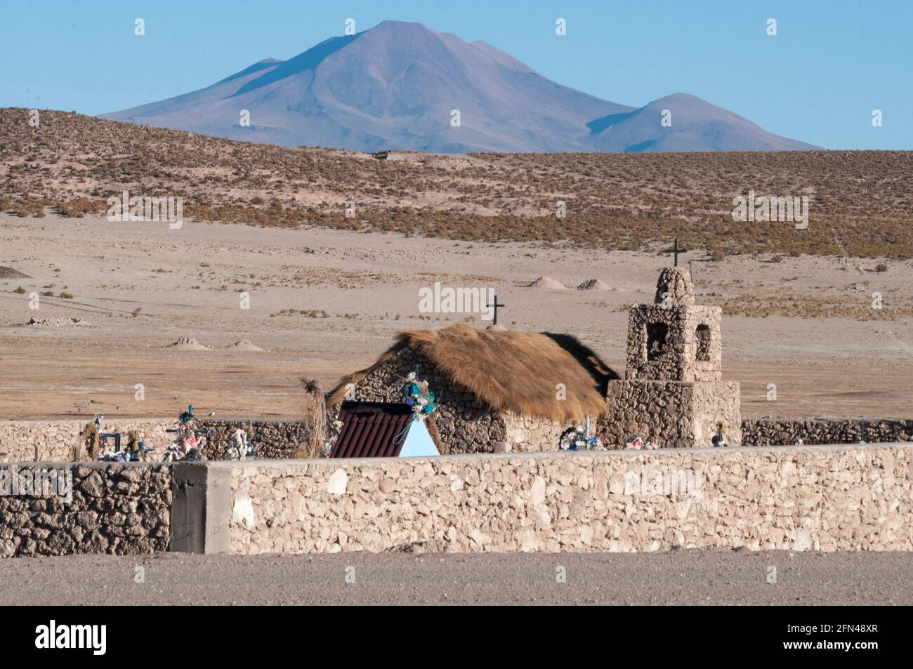 Dorfkirche San Juan in der Nähe der Salar de Uyuni, Bolivien Stockfoto