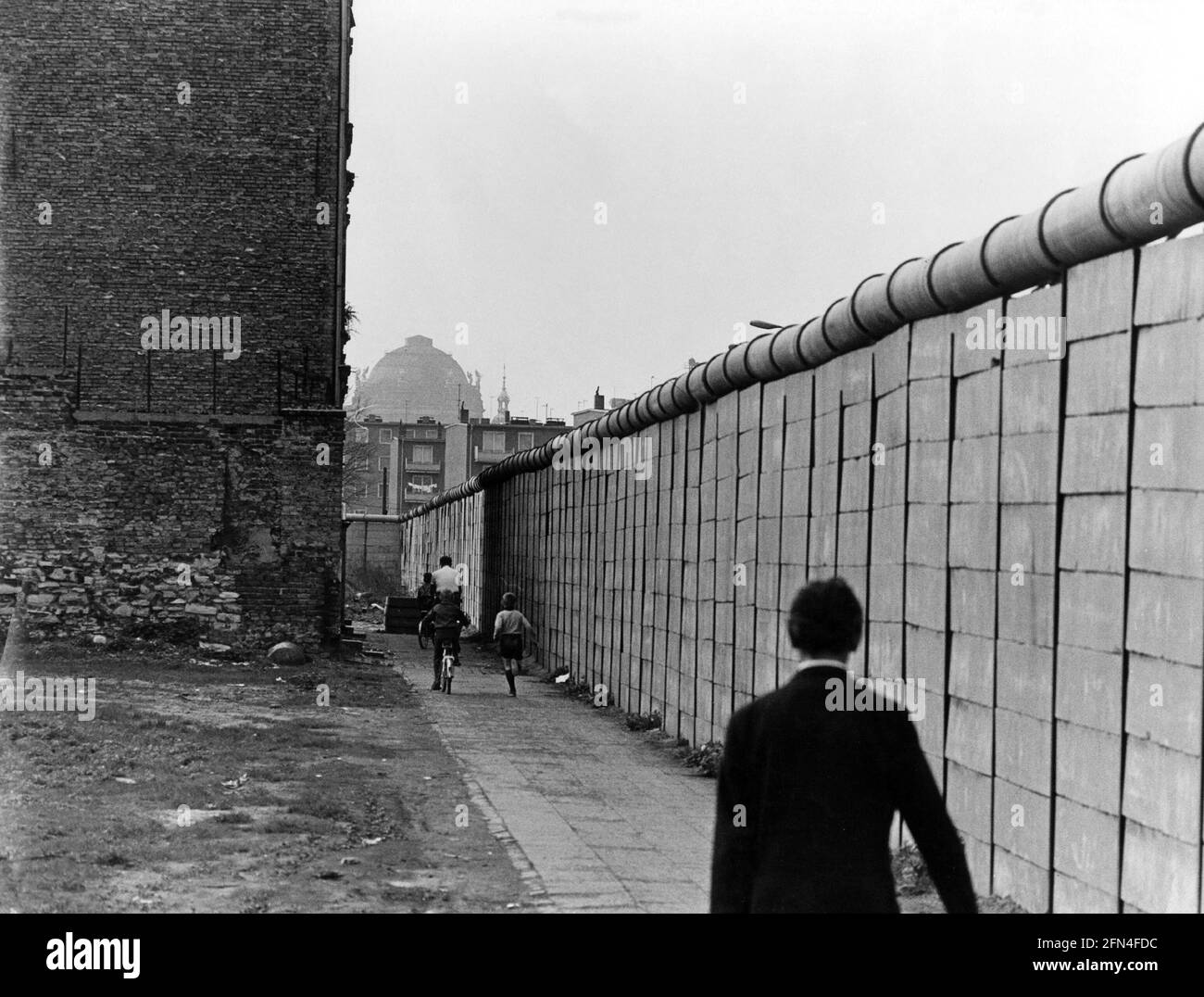 Geographie / Reisen, Deutschland, Berlin, Mauerabschnitt im Zentrum Berlins, 1969, ZUSÄTZLICHE-RIGHTS-CLEARANCE-INFO-NOT-AVAILABLE Stockfoto