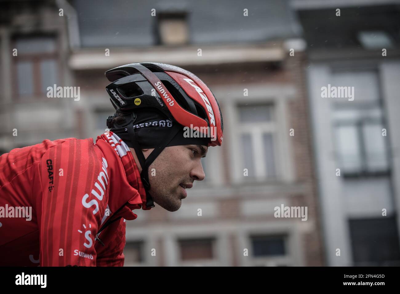 28/04/2019. Liège–Bastogne–Liège. Tom Dumoulin beim Start des Rennens. Stockfoto