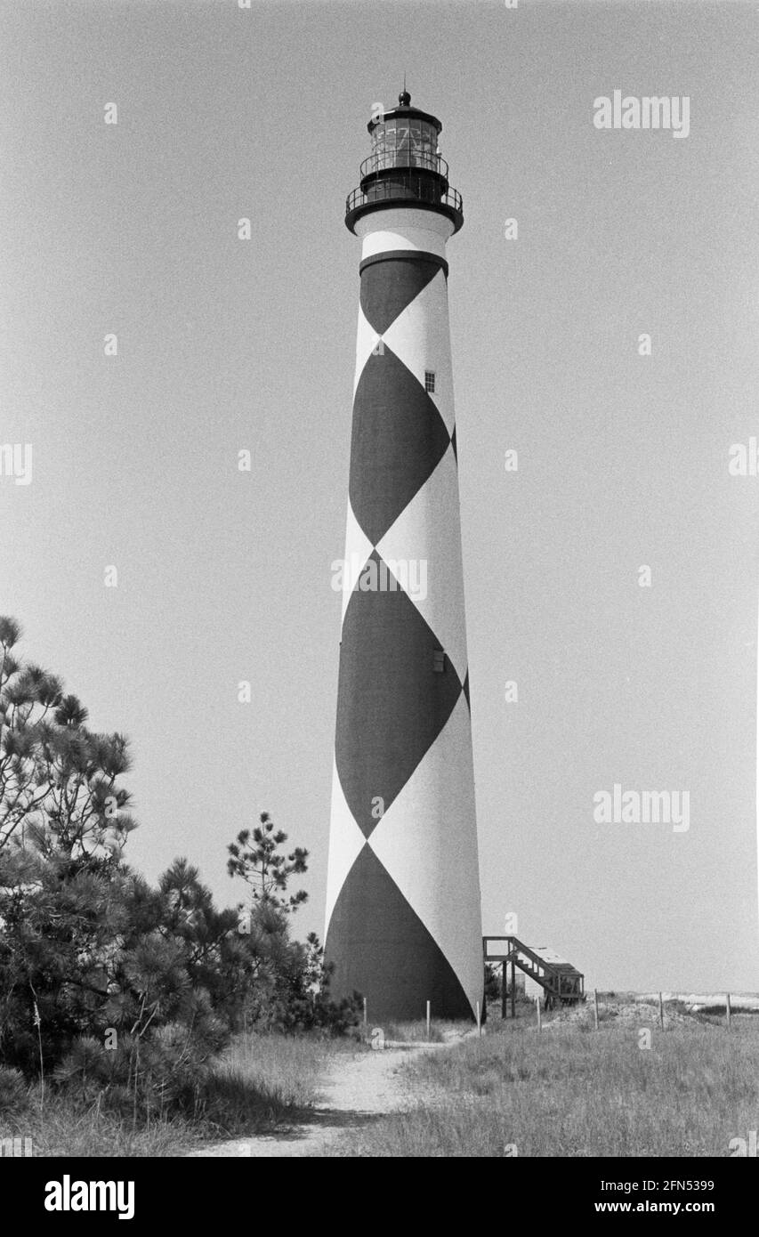 Cape Lookout Lighthouse, Harkers Island, NC, September 1993. Teil einer Serie von 35 Leuchttürmen an der amerikanischen Ostküste, die zwischen November 1992 und September 1993 fotografiert wurden. Stockfoto