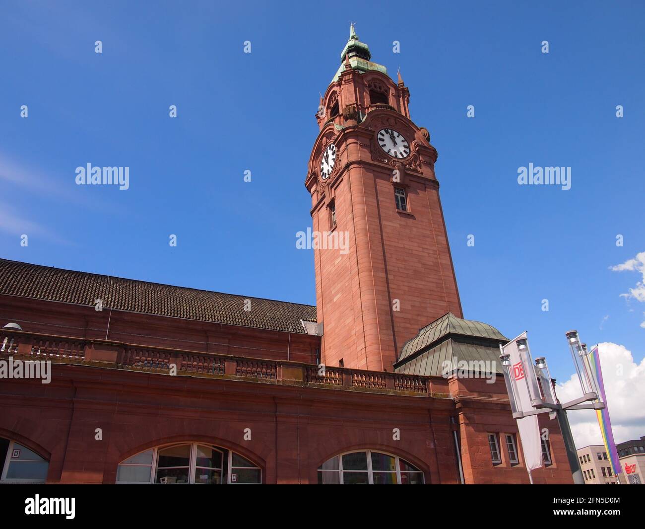Detailansicht von Wiesbaden Hauptbahnhof (Hessen, Bundesrepublik Deutschland) Stockfoto