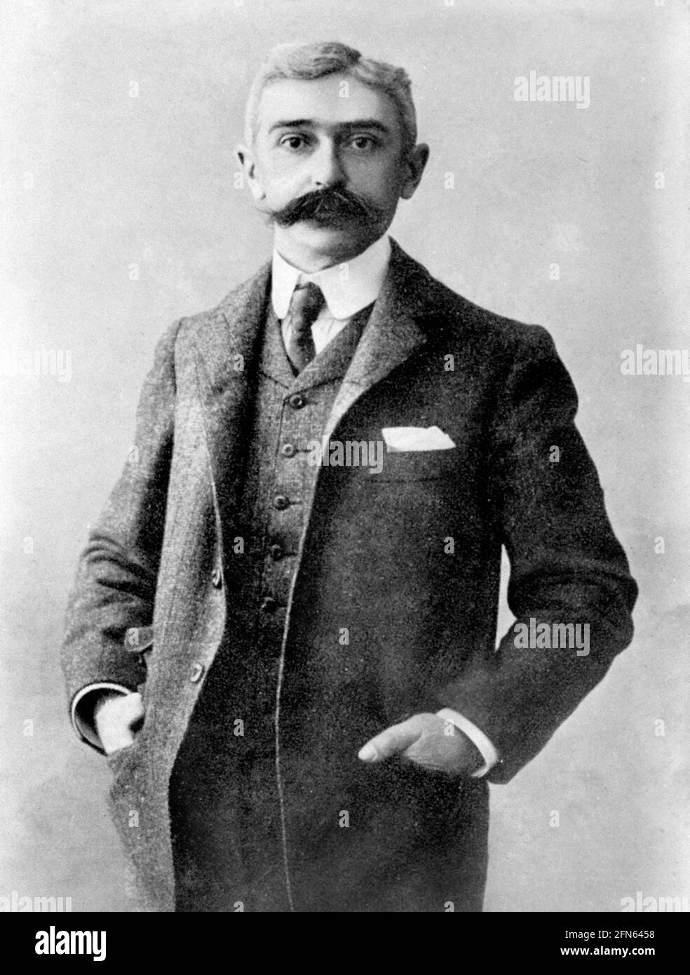 Pierre de Coubertin. Porträt des Gründers der Olympischen Spiele der Moderne, Charles Pierre de Frédy, Baron de Coubertin (1863-1937), um 1915 Stockfoto