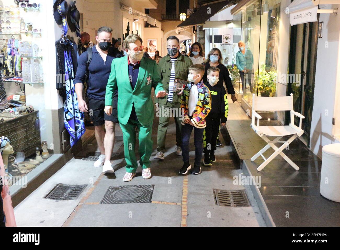 Sir Elton John Urlaub auf Capri (Italien) mit Ehemann David Und ihre Kinder Zachary und Elia Stockfoto