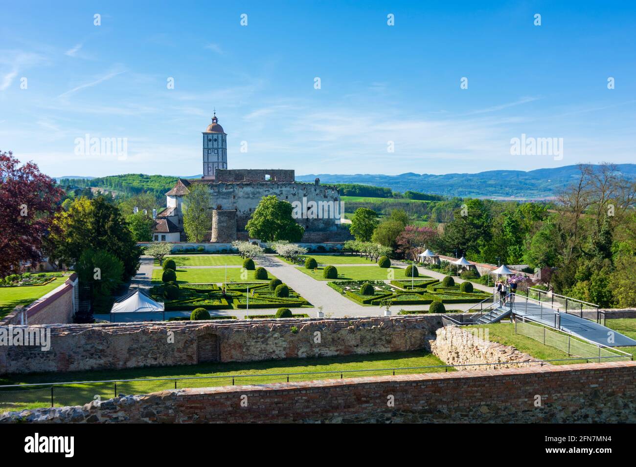Schollach: Schloss Schallaburg, Garten Turniergarten in Mostviertels, Niederösterreich, Niederösterreich, Österreich Stockfoto