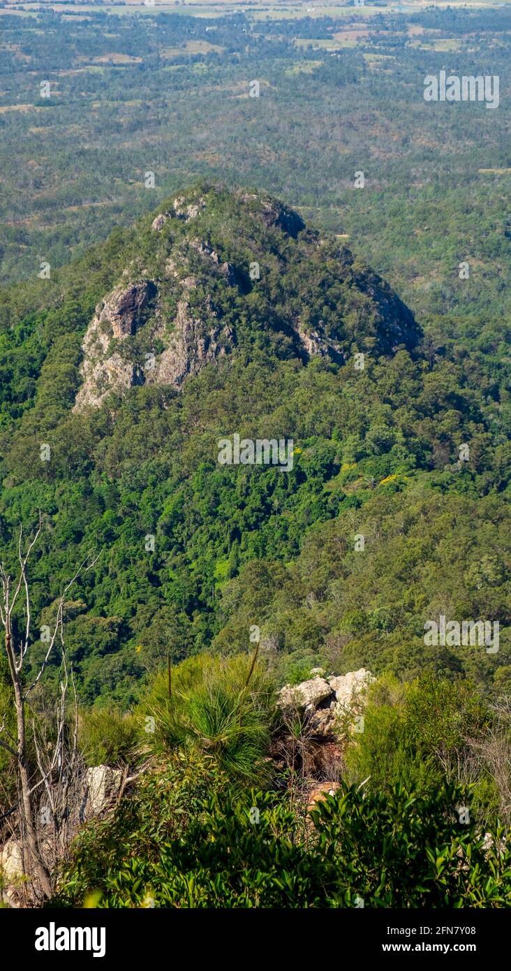 Bergrücken und Felsen in der Nähe von Flinder's Peak Stockfoto