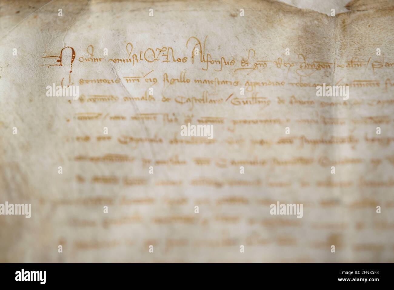 Originaldokument der Geschichte von Era Querimònia, das die historischen Rechte des Aran-Tals gewährt. Es wird im Archiu Istoric Generau d'Aran aufbewahrt Stockfoto