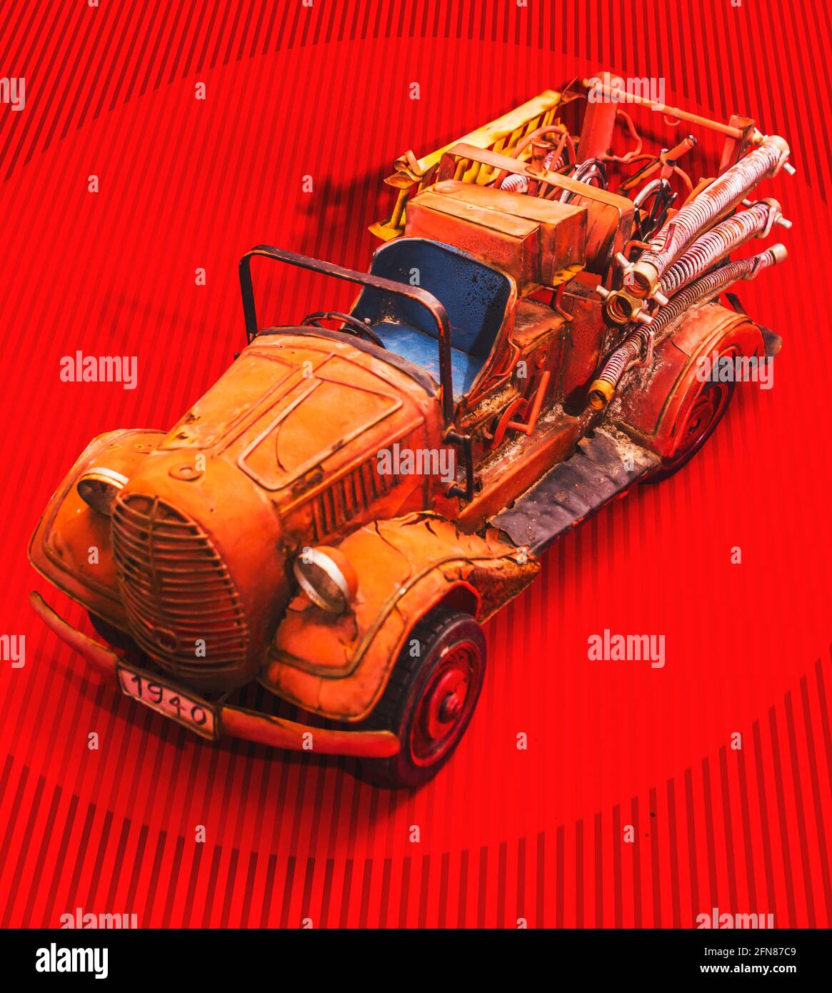 Feuerwehrauto Spielzeug Stockfotos Und Bilder Kaufen Alamy