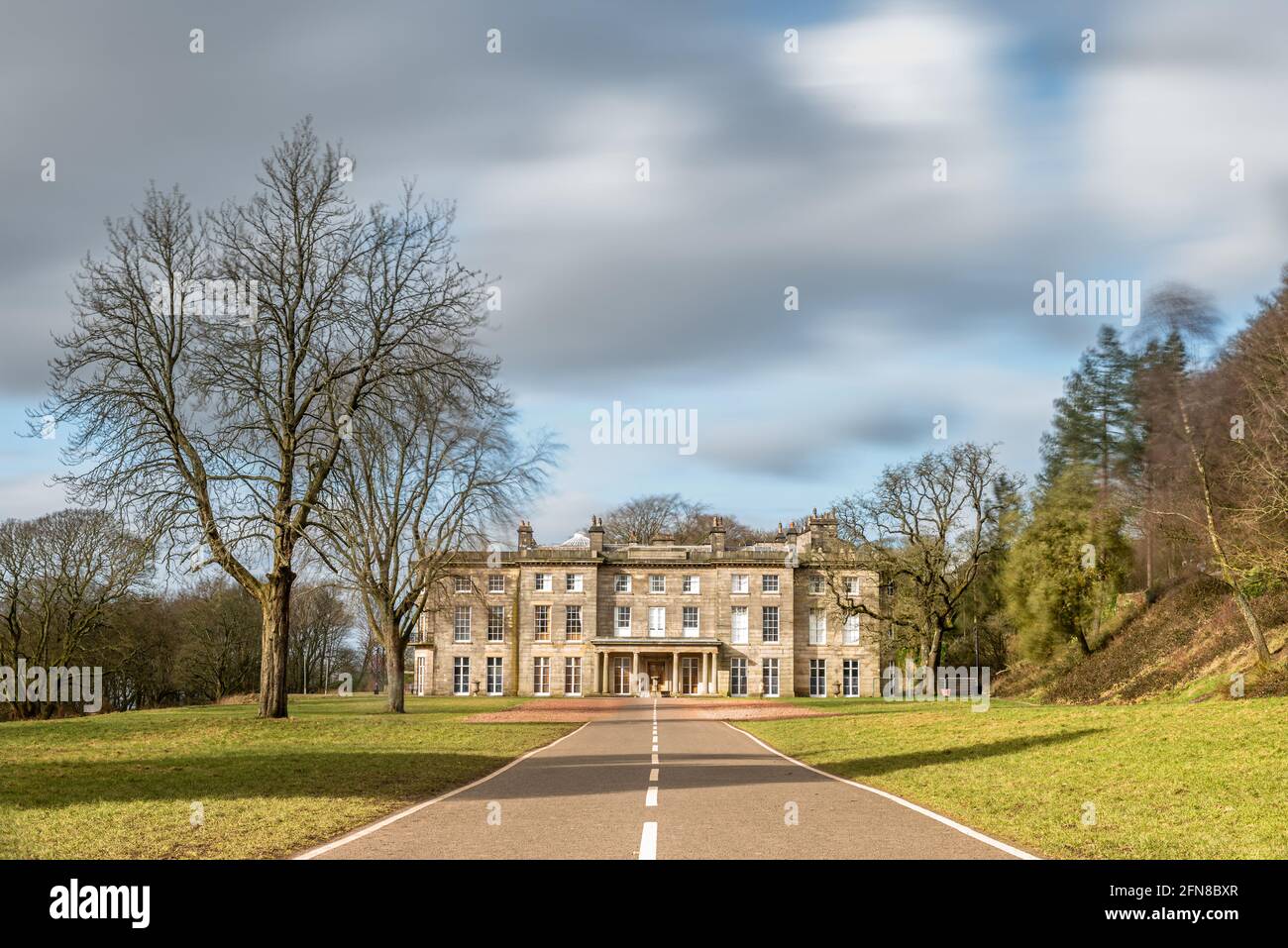 Wigan, Großbritannien, 18 2021. Februar: Eine Langzeitaufnahme, die Haigh Hall, Wigan, dokumentiert. Stockfoto