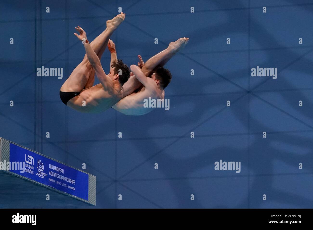 Budapest, Ungarn. Mai 2021. BUDAPEST, UNGARN - 15. MAI: Thomas Daley aus Großbritannien und Matthew Lee aus Großbritannien treten beim synchronen 10-Meter-Plattformfinale der Herren während der len-Europameisterschaften im Wassersport an, Tauchen in der Duna Arena am 15. Mai 2021 in Budapest, Ungarn (Foto von Andre Weening/Orange Picles) Kredit: Orange Pics BV/Alamy Live News Stockfoto