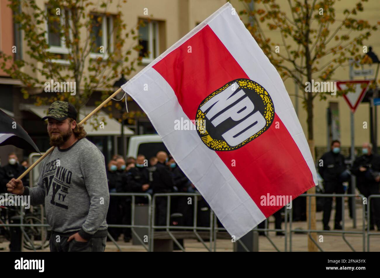 10.17.2020 Protest der NPD der Neonazi-Partei gegen die Öffentlichkeit Verbot Des Quots Reichsflag Quot Stockfoto