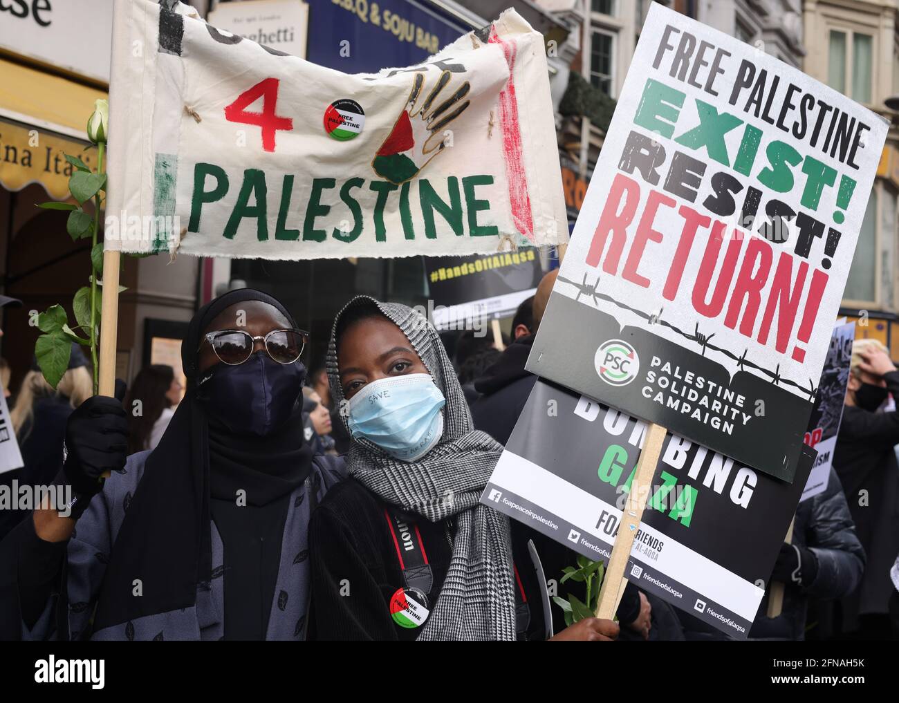 London, Großbritannien. Mai 2021. Demonstranten, die an einer Anti-Israel-Demonstration in London teilnehmen. Quelle: Joe Kuis /Alamy News Stockfoto