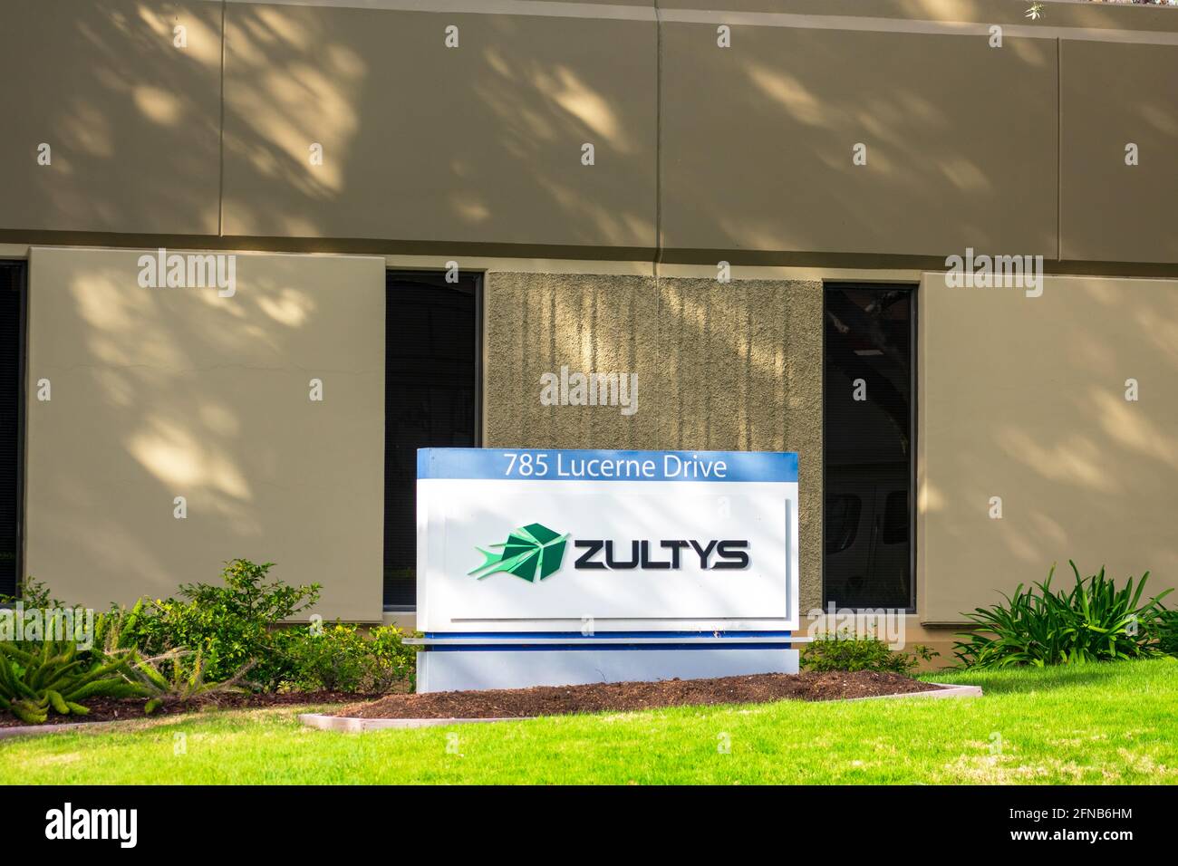Zultys Zeichen, Logo am Hauptsitz des Herstellers von Voice-over-IP VoIP-Kommunikationssystemen von Zultys Technologies - Sunnyvale, Kalifornien, Stockfoto