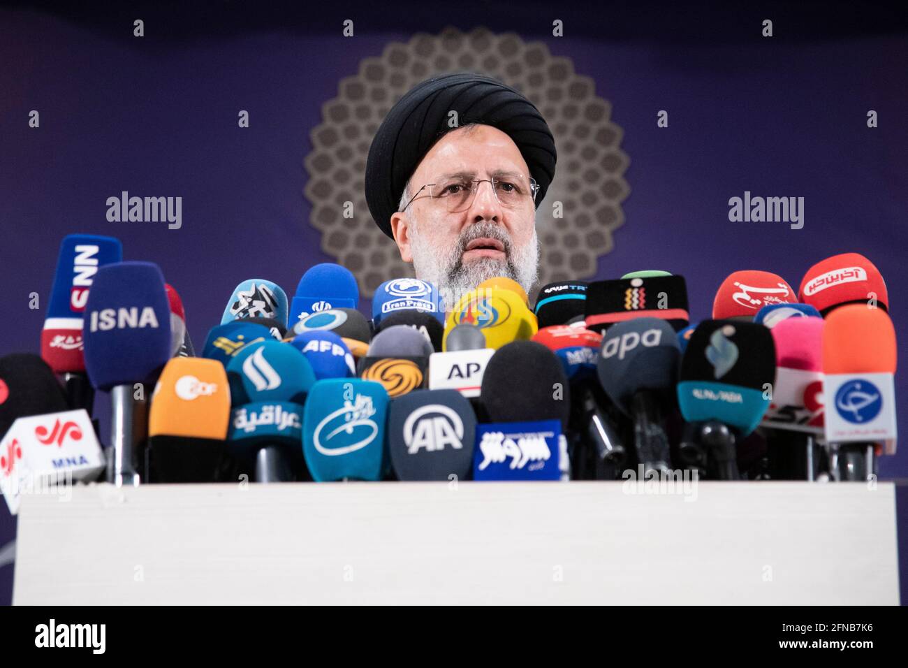 Teheran, Iran. Mai 2021. Sayyid Ebrahim Raisi, Vorsitzender des iranischen Justizministeriums, wurde für die Präsidentschaftswahl 2021 registriert. Im Iran sollen am 18. juni 2021 Präsidentschaftswahlen stattfinden. (Foto: Sobhan Farajvan/Pacific Press) Quelle: Pacific Press Media Production Corp./Alamy Live News Stockfoto