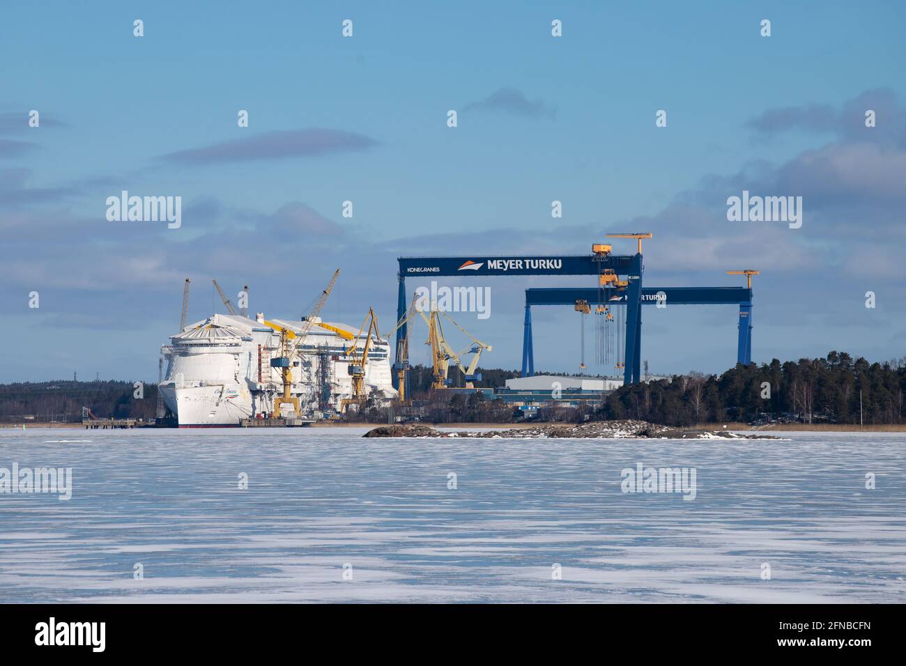 Costa Toscana wird bei der Meyer Turku Shipyard in Turku, Finnland, gebaut. Es wird im Mittelmeer für Costa Cruises operieren. Stockfoto