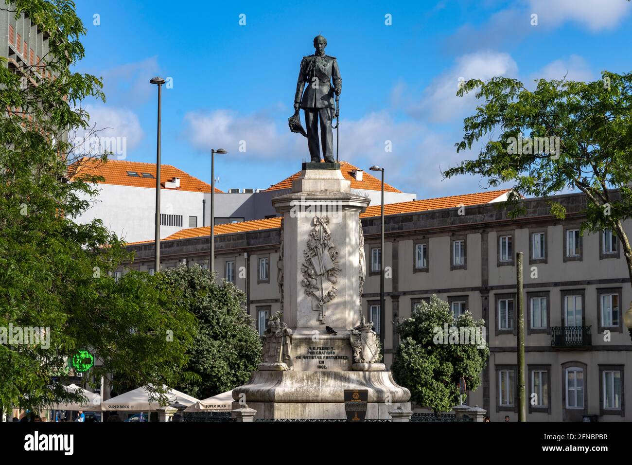 Denkmal für König Don Pedro V auf dem Platz Praca da Batalha in Porto, Portugal, Europa König Don Pedro V Denkmal auf dem Praca da Batalha Platz in P Stockfoto