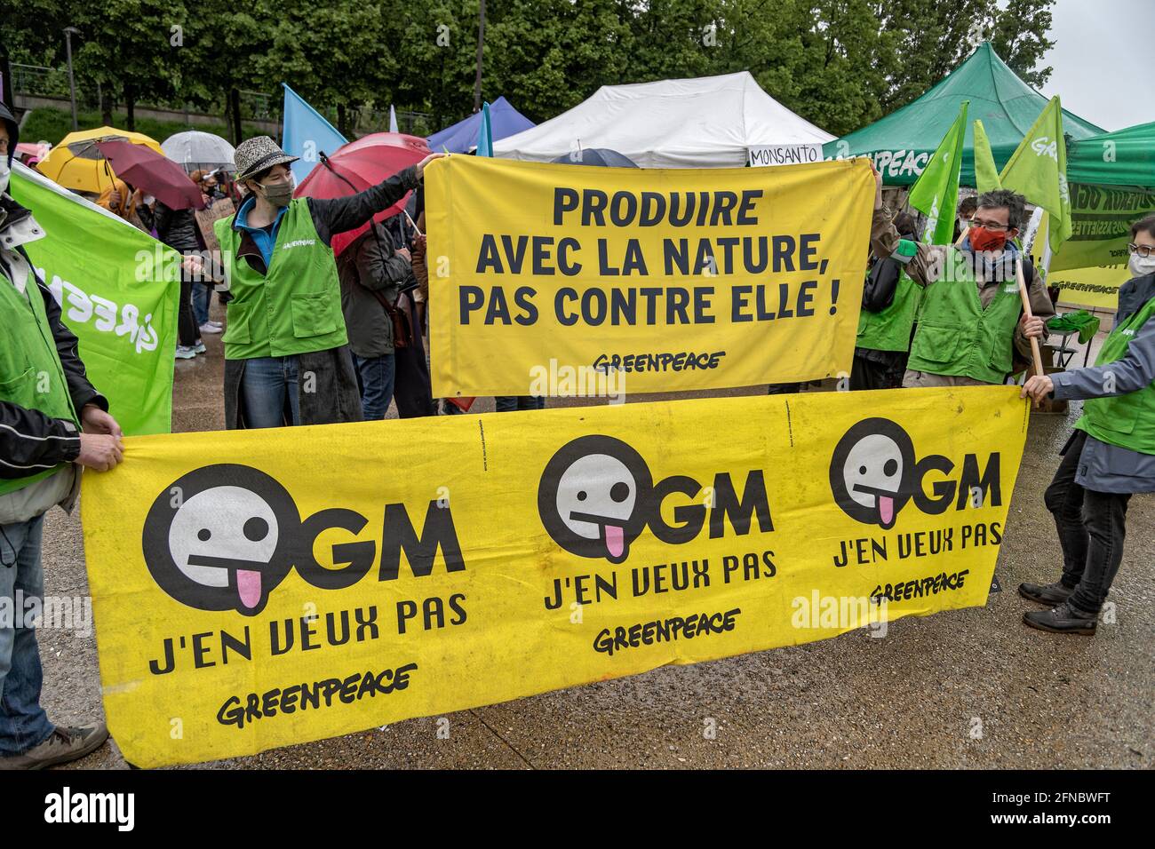 Paris, Frankreich. Mai 2021. Greenpeace nimmt an der neunten Ausgabe des internationalen marsches gegen Monsanto-Bayer Teil und stoppt agrochemische Lobbys Stockfoto