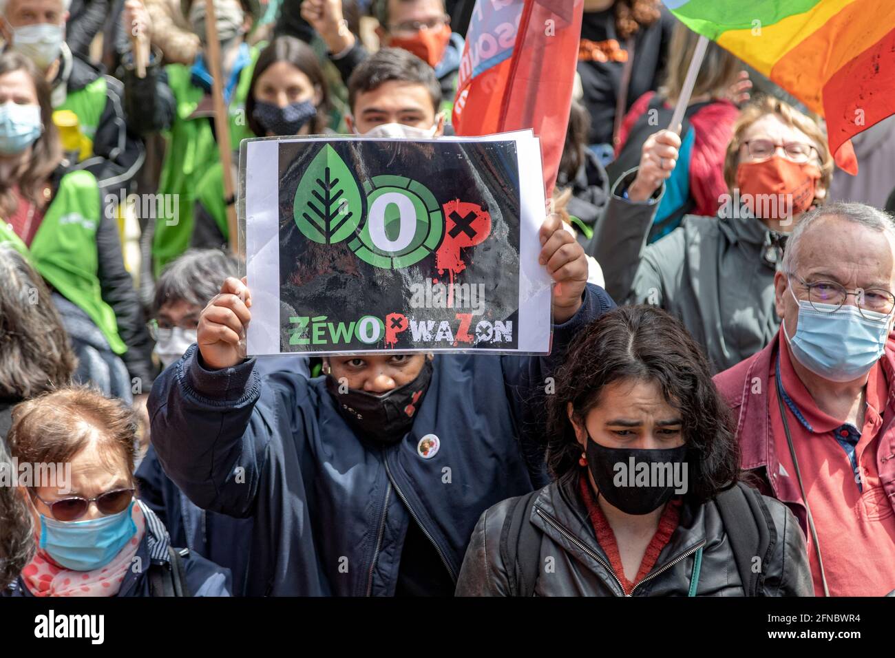 Paris, Frankreich. Mai 2021. Neunte Ausgabe des internationalen marsches gegen Monsanto-Bayer und Stopp der agrochemischen Lobbys, um Gerechtigkeit zu fordern Stockfoto