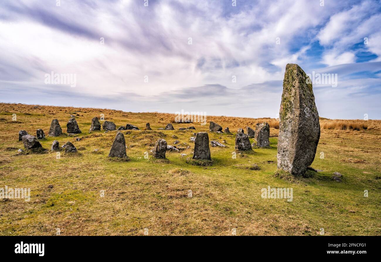 Die Steinreihe und der Kairnkreis von Hingston Hill sind über 350 Meter lang und stammen aus der Bronzezeit, dem Dartmoor National Park, Devon, England, Großbritannien Stockfoto