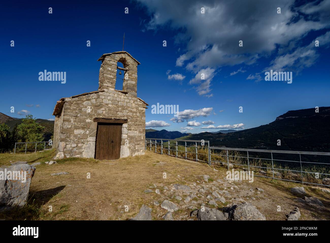 Eremitage von Santa Maria del Castell in Saldes, am Fuße des Pedraforca (Berguedà, Katalonien, Spanien, Pyrenäen) Stockfoto