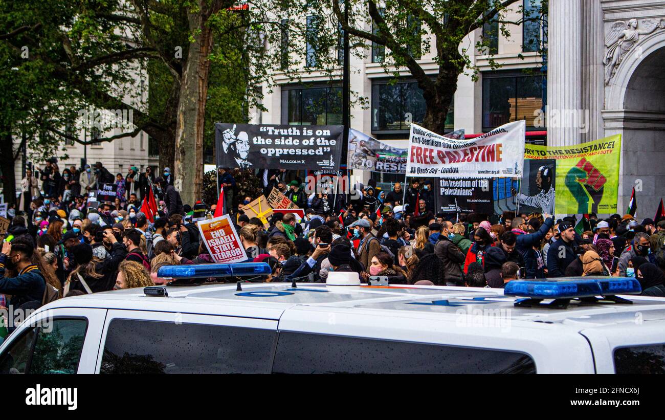 London, Vereinigtes Königreich - Mai 5. 2021: Freier Marsch Palästinas von Marble Arch zur israelischen Botschaft Stockfoto