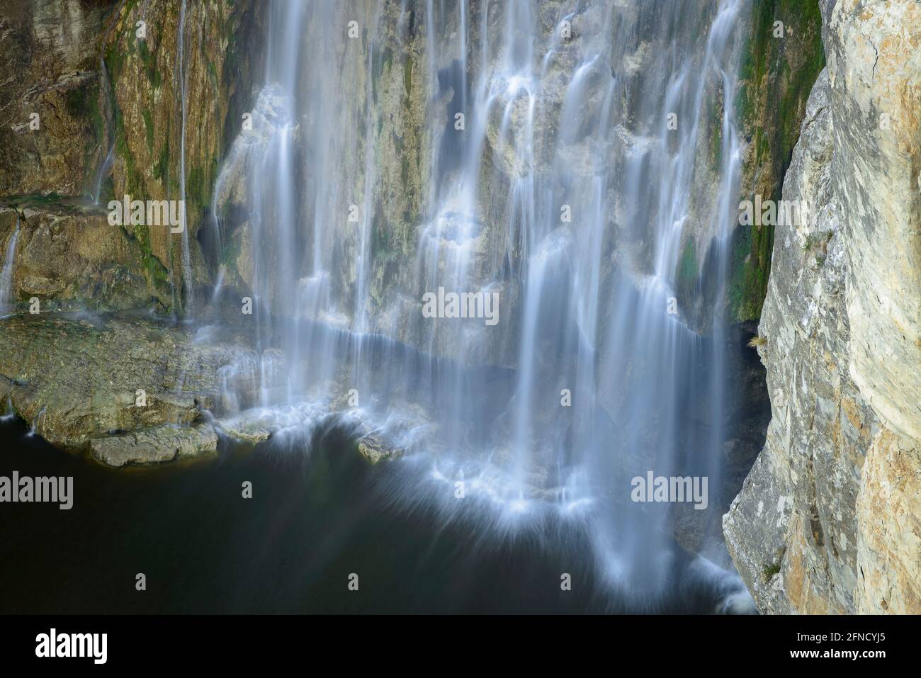 Sallent Cascade (Rupit) aus der Sicht der Wasserfälle (Collsacabra, Katalonien, Spanien) ESP: Salto de Sallent de Rupit desde el mirador Stockfoto