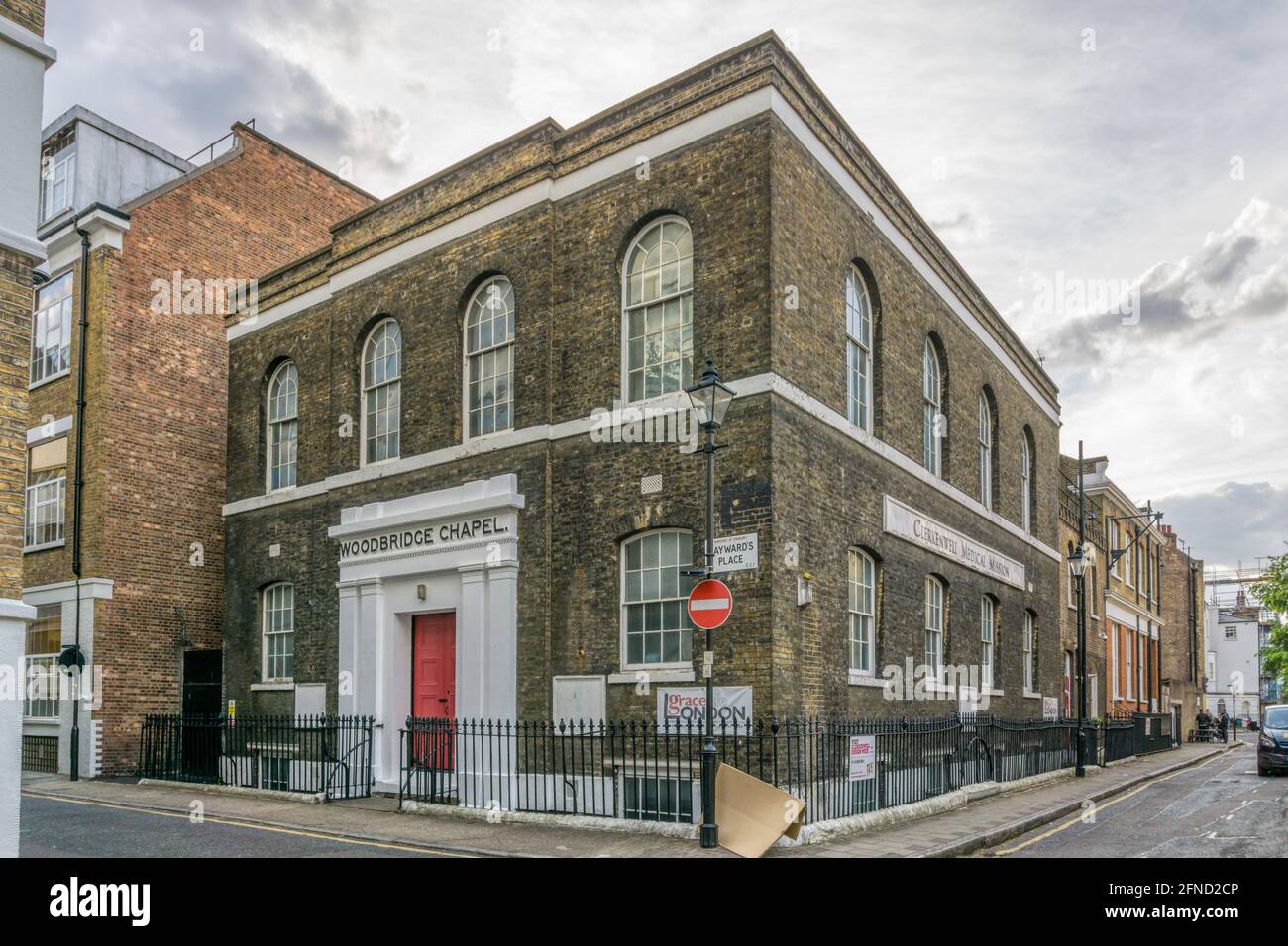 Die denkmalgeschützte Woodbridge Chapel & Clerkenwell Medical Mission von 1833. Früher eine unabhängige Kapelle, die heute von der Gracelife London Church genutzt wird. Stockfoto