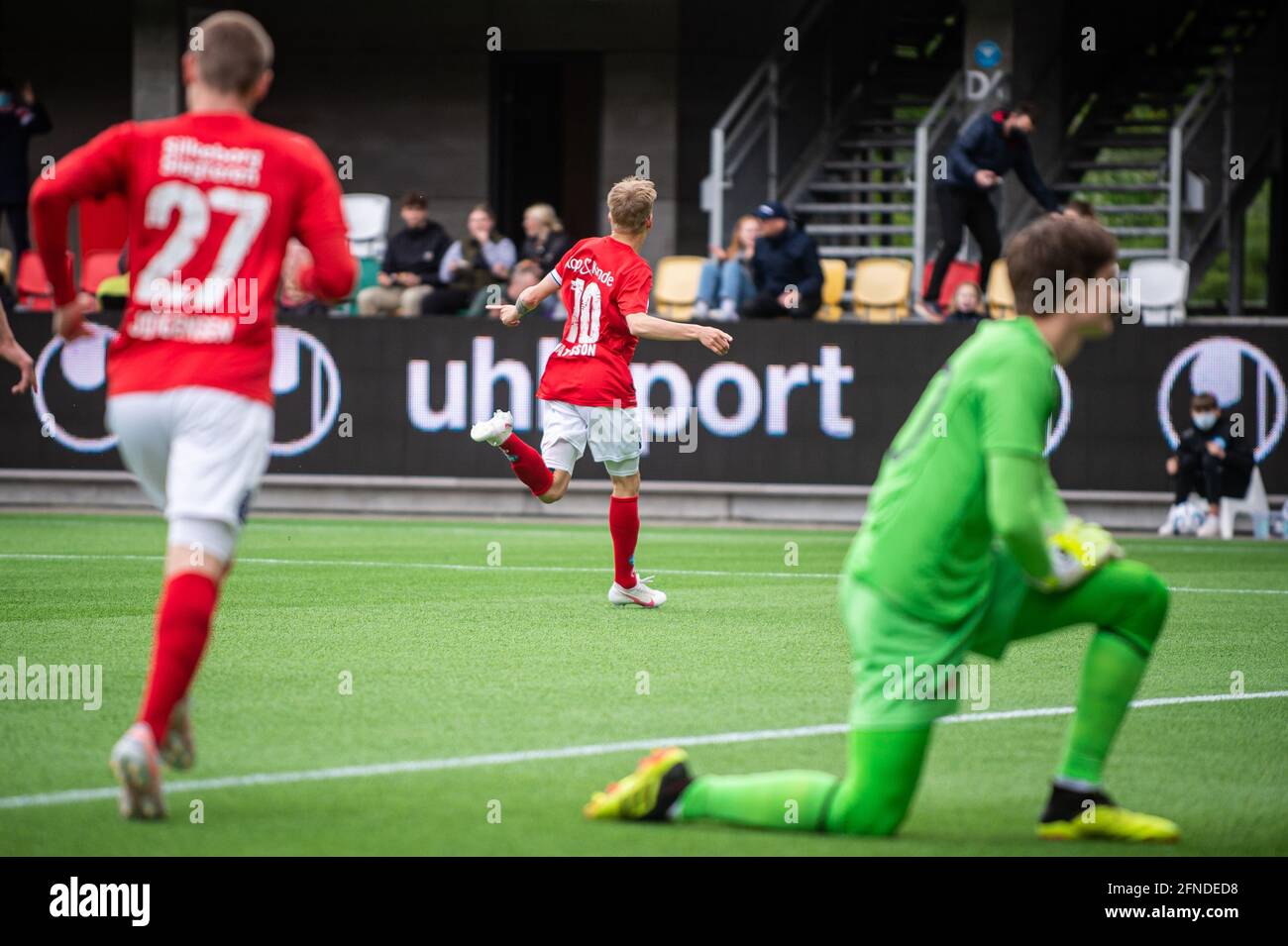 Silkeborg, Dänemark. Mai 2021. Magnus Mattsson (10) von Silkeborg IF punktet beim NordicBet Liga-Spiel zwischen Silkeborg IF und HB Koege im Jysk Park in Silkeborg mit 1-0 Punkten. (Foto: Gonzales Photo/Alamy Live News Stockfoto