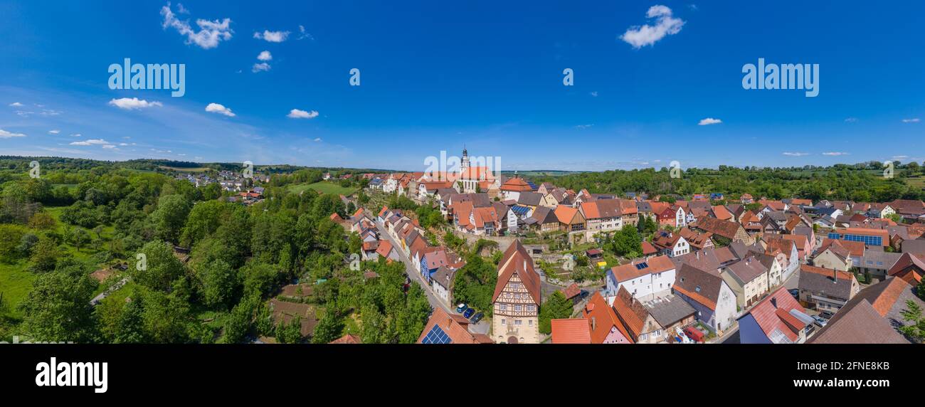 Drohnenaufnahme, Stadtbild, Gochsheim, Baden-Württemberg, Deutschland Stockfoto