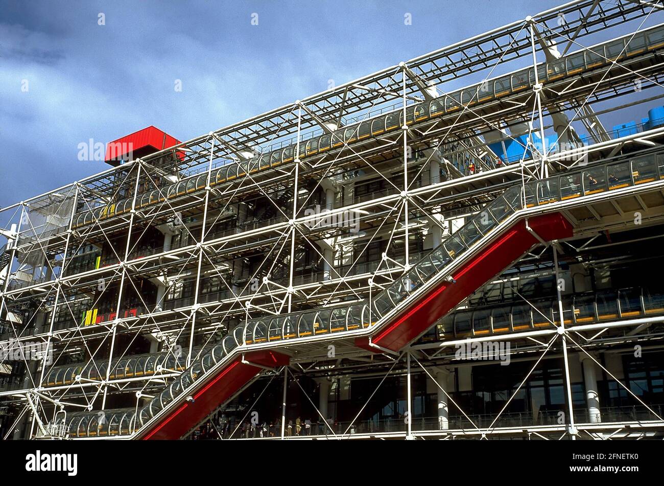 Das Centre George Centre in Paris ist ein Museum für moderne Kunst. Das Museum wurde 1977 eröffnet. [Automatisierte Übersetzung] Stockfoto