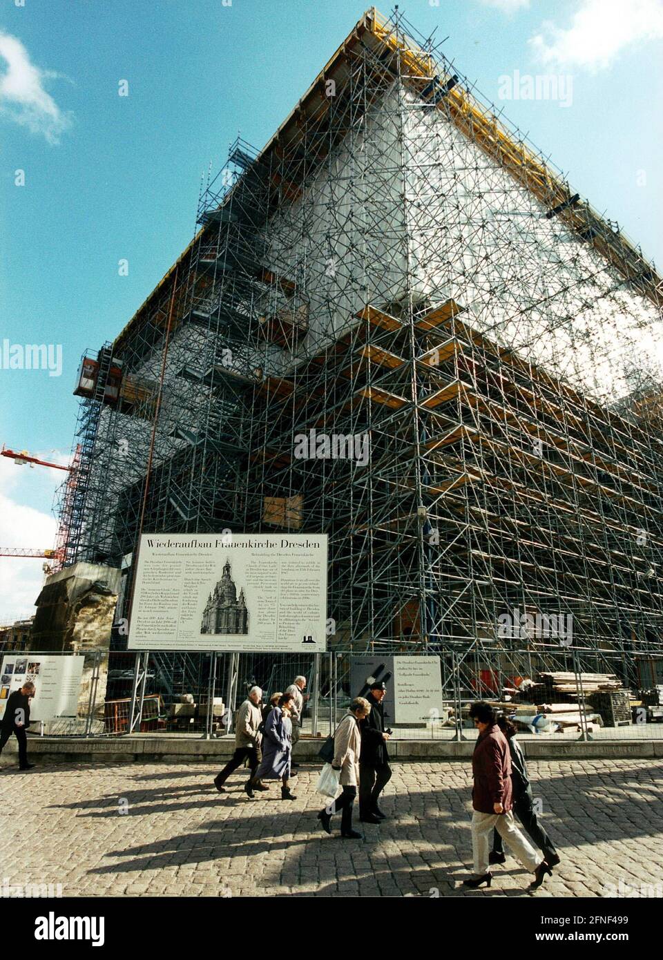 Der Wiederaufbau der Frauenkirche in Dresden. [Automatisierte Übersetzung] Stockfoto
