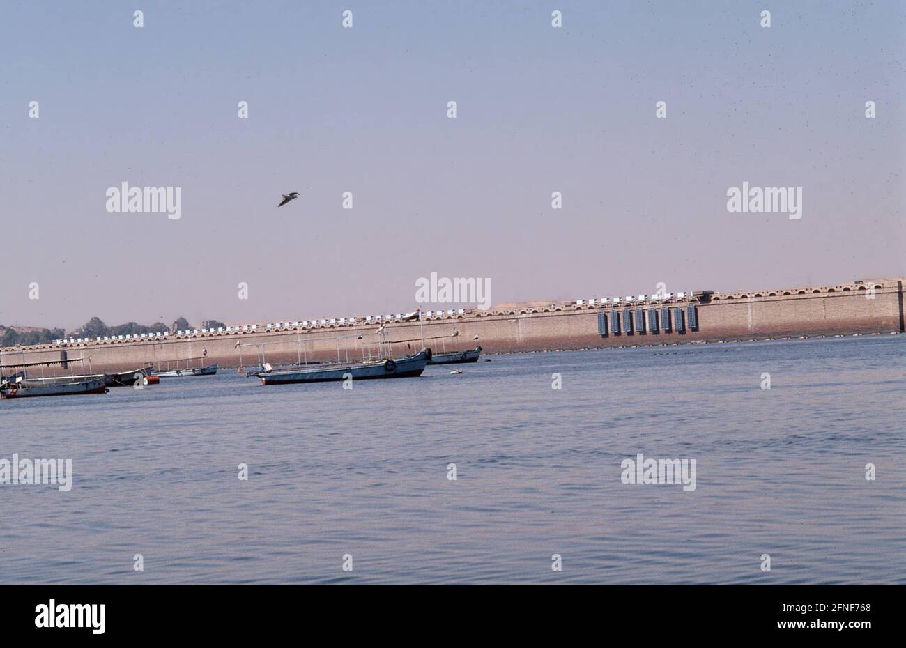 Alter Nildamm südlich von Assuan. [Automatisierte Übersetzung] Stockfoto