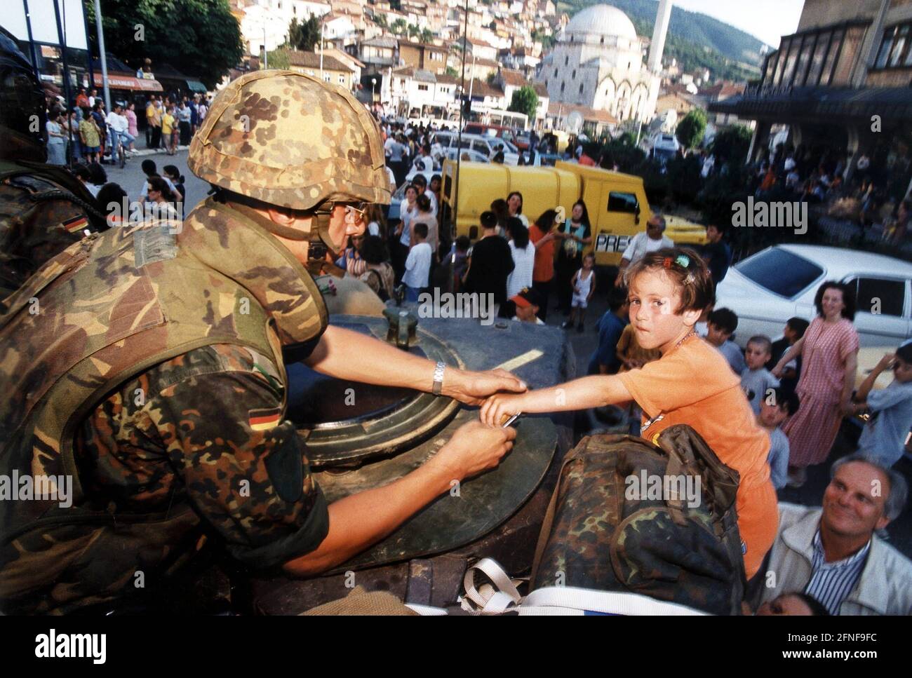 German soldiers in prizren kosovo -Fotos und -Bildmaterial in hoher ...