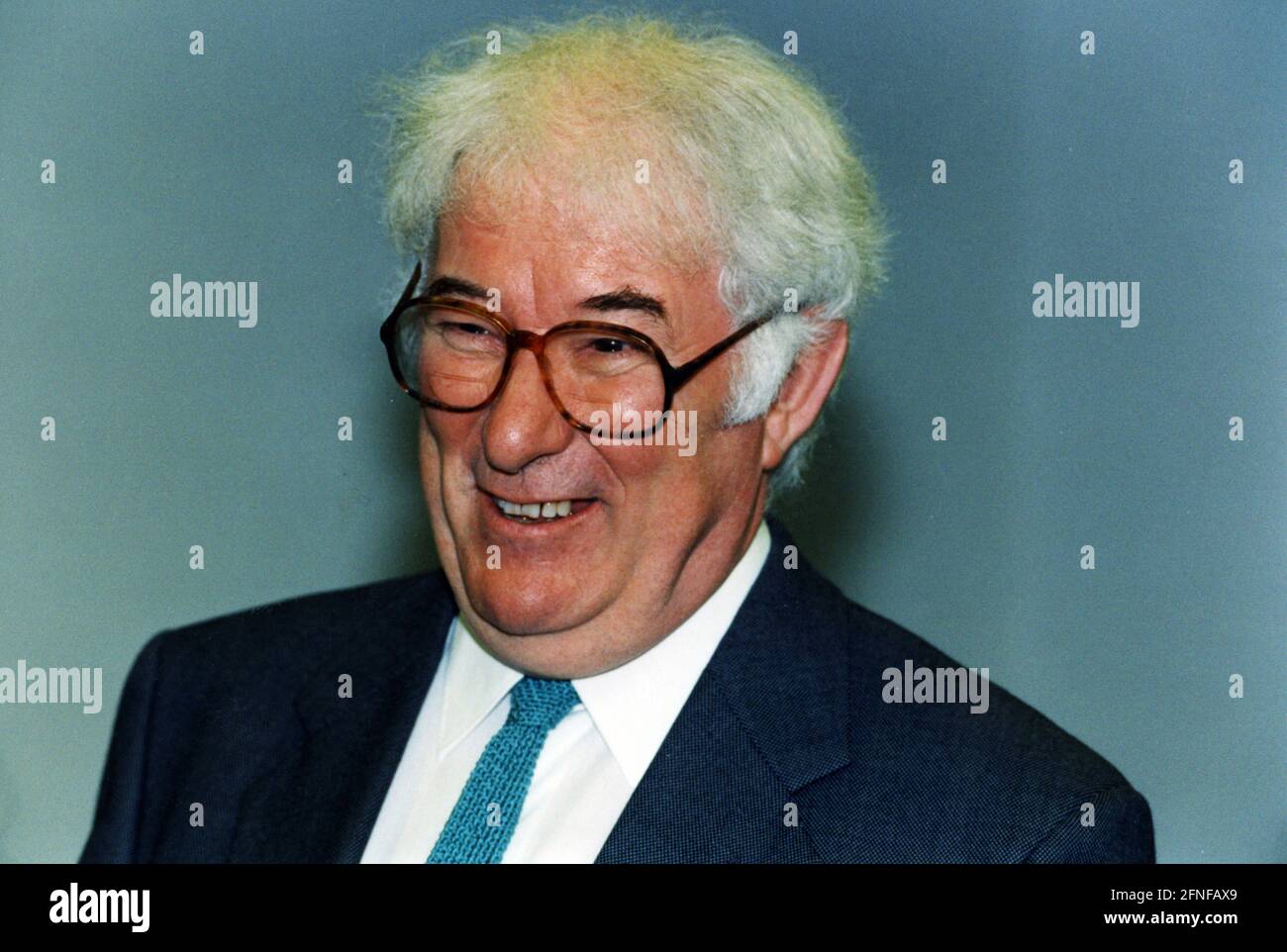 Seamus Heaney, Autor, Irland, Nobelpreis für Literatur 1995 [automatisierte Übersetzung] Stockfoto