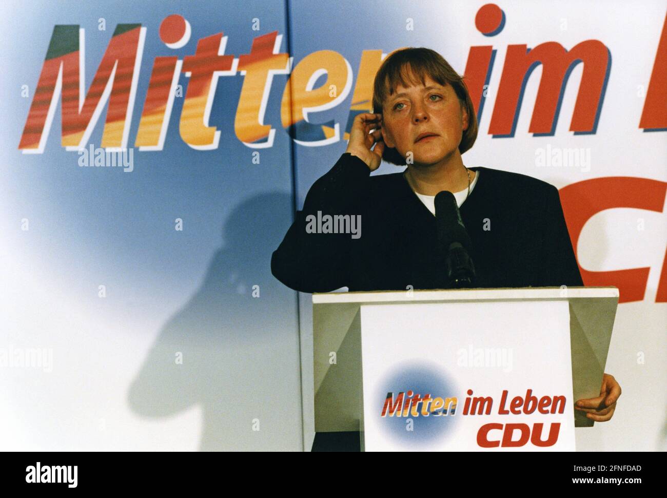 CDU-Generalsekretärin Angela Merkel bei einer Pressekonferenz in Bonn. [Automatisierte Übersetzung] Stockfoto