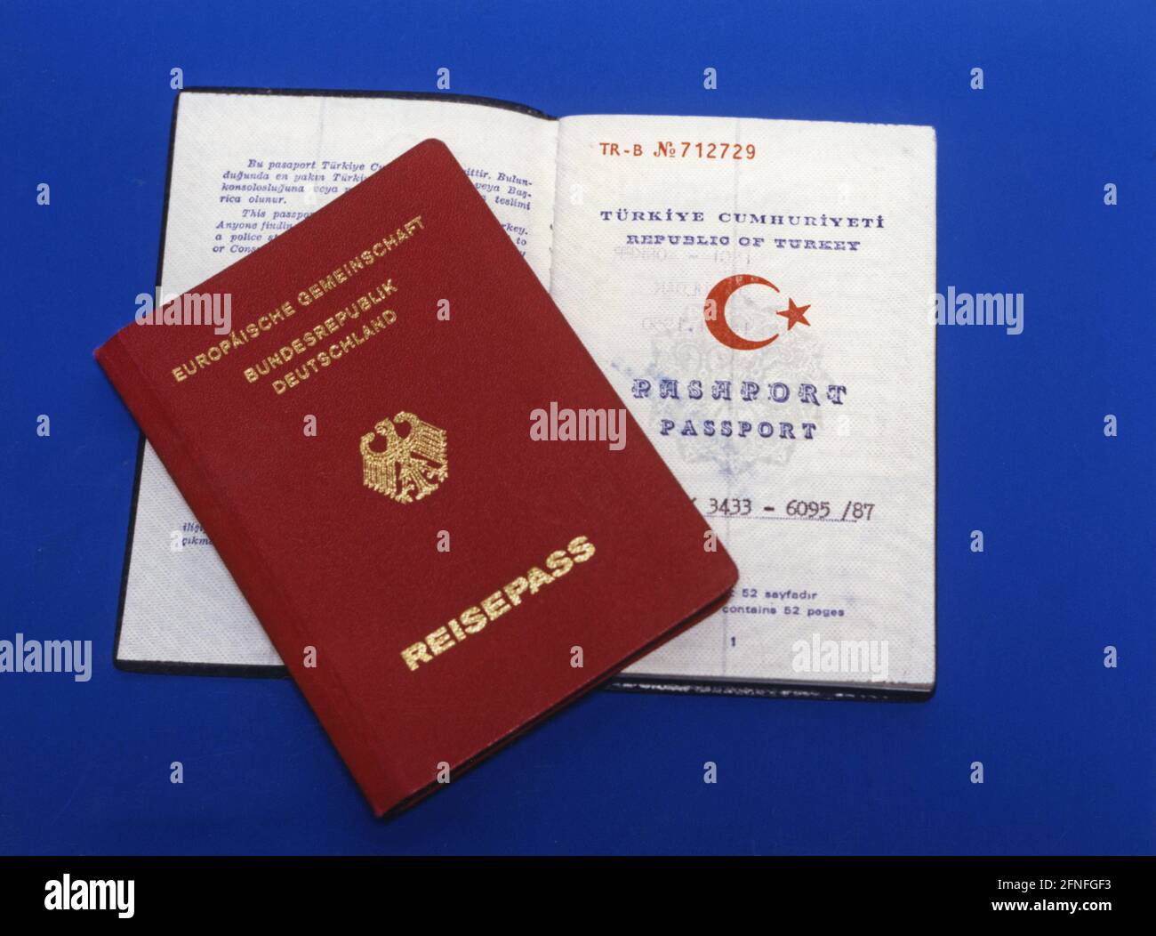Deutscher und türkischer pass Fotos und Bildmaterial in hoher