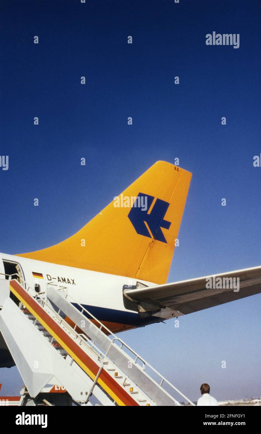 Der vertikale Stabilisator eines Airbus A310 (Kennzeichen D-AMAX) der  deutschen Fluggesellschaft Hapag-Lloyd Flug. [Automatisierte Übersetzung]  Stockfotografie - Alamy