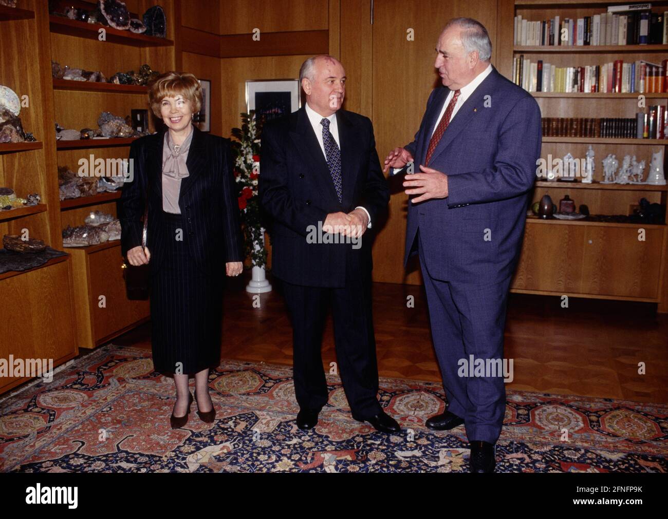 Michail GORBATSCHOW / GORBATSCHOW und seine Frau Raissa treffen Bundeskanzler Helmut KOHL , CDU , April 1995 Stockfoto