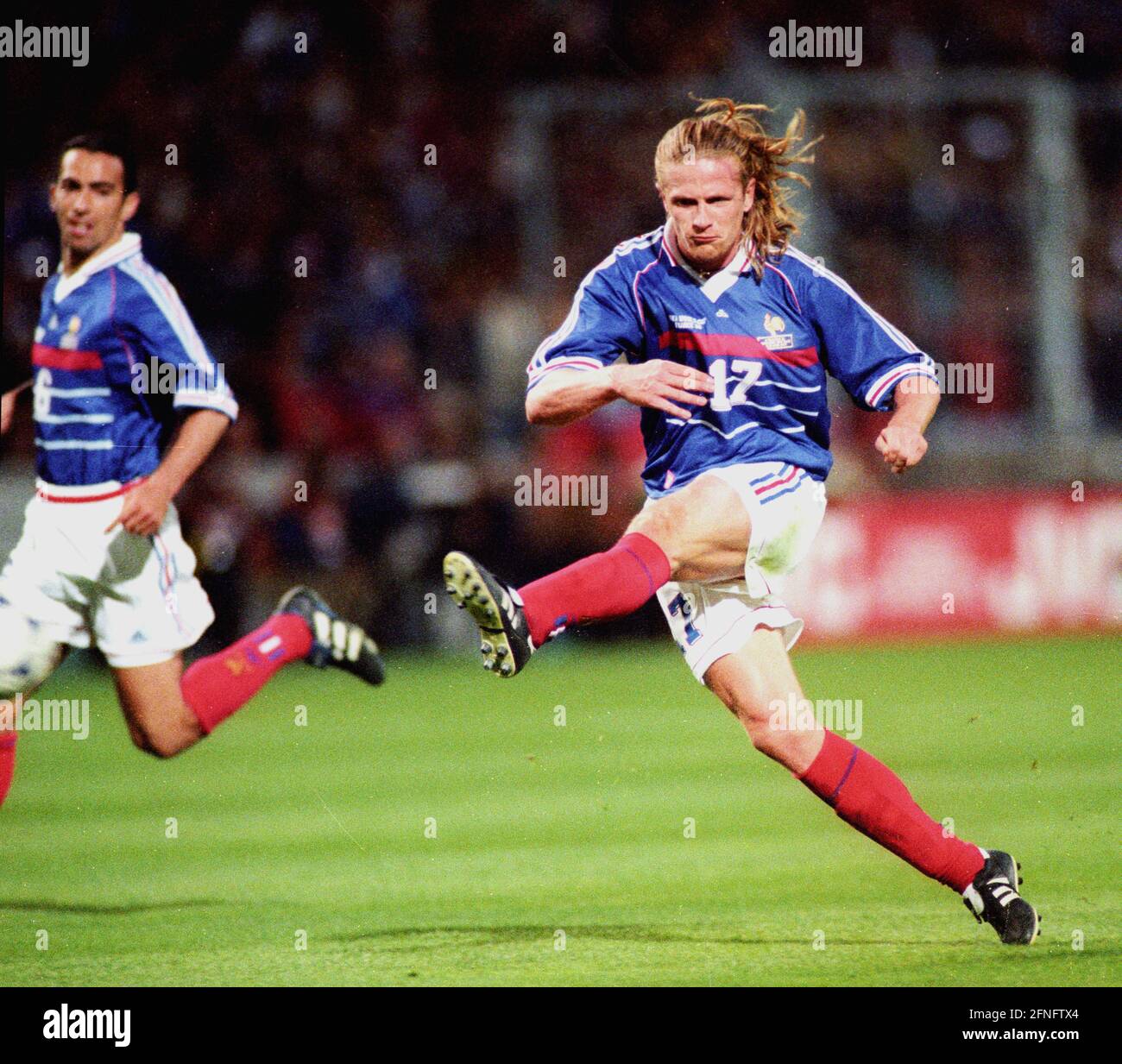 Weltmeisterschaft 1998 in Frankreich. Frankreich - Südafrika 3:0/12.06.1998 in Marseille. Emmanuel Petit France Action [automatisierte Übersetzung] Stockfoto