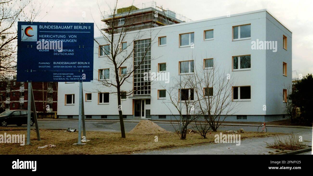 Berlin-Zehlendorf / ehemalige alliierte Wohnungen / 1999 ehemalige Wohnungen der US-Armee an der Argentinischen Allee / Truman Plaza.Charles H. Kind-Straße. Sie wurden für Mitarbeiter des Bundes renoviert, // Allied / Districts / USA / [automatisierte Übersetzung] Stockfoto