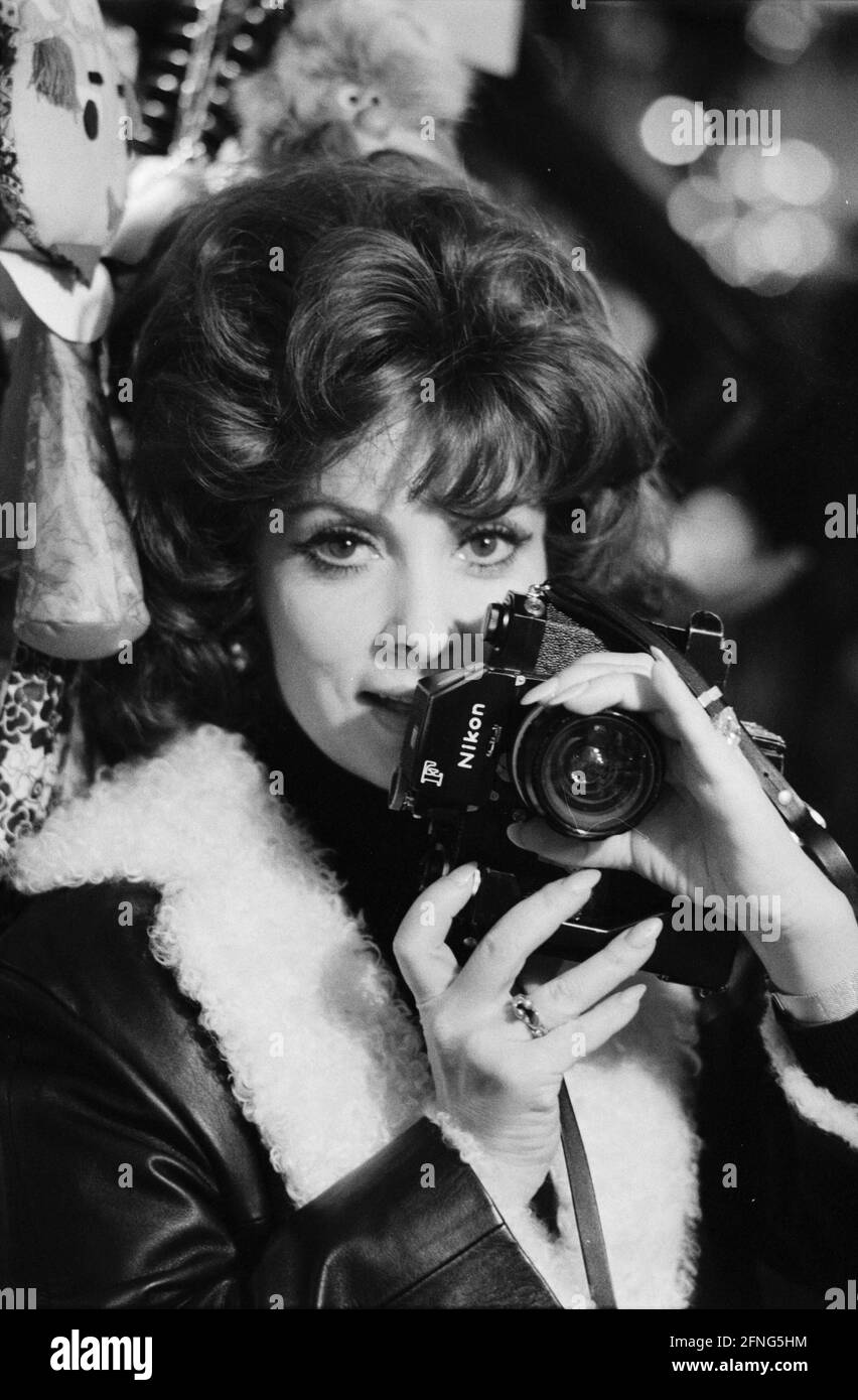 Die italienische Schauspielerin und Fotografin Gina Lollobrigida in München. [Automatisierte Übersetzung] Stockfoto