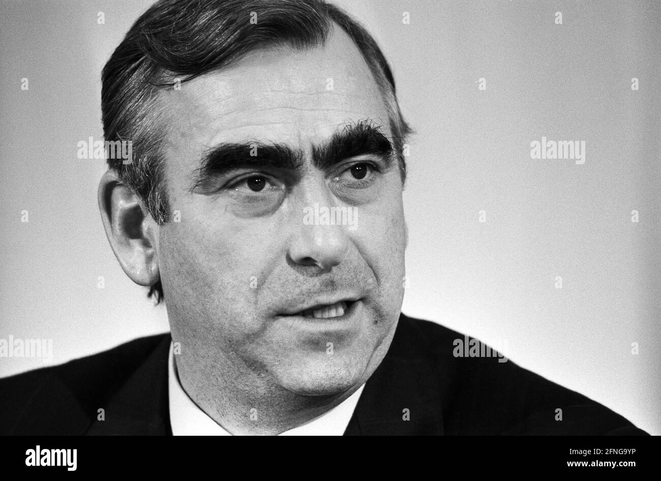 Deutschland, München, 17.11.1989. Archiv Nr.: 10-65-02 Parteitag der CSU Foto: Theo Waigel, Vorsitzender der CSU [automatisierte Übersetzung] Stockfoto