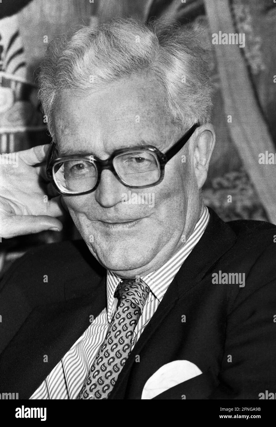 Deutschland, Bonn, 15.11.1989. Archiv Nr.: 10-51-14 Großbritanniens Außenminister in Bonn Foto: Douglas Hurd, Außenminister [automatisierte Übersetzung] Stockfoto