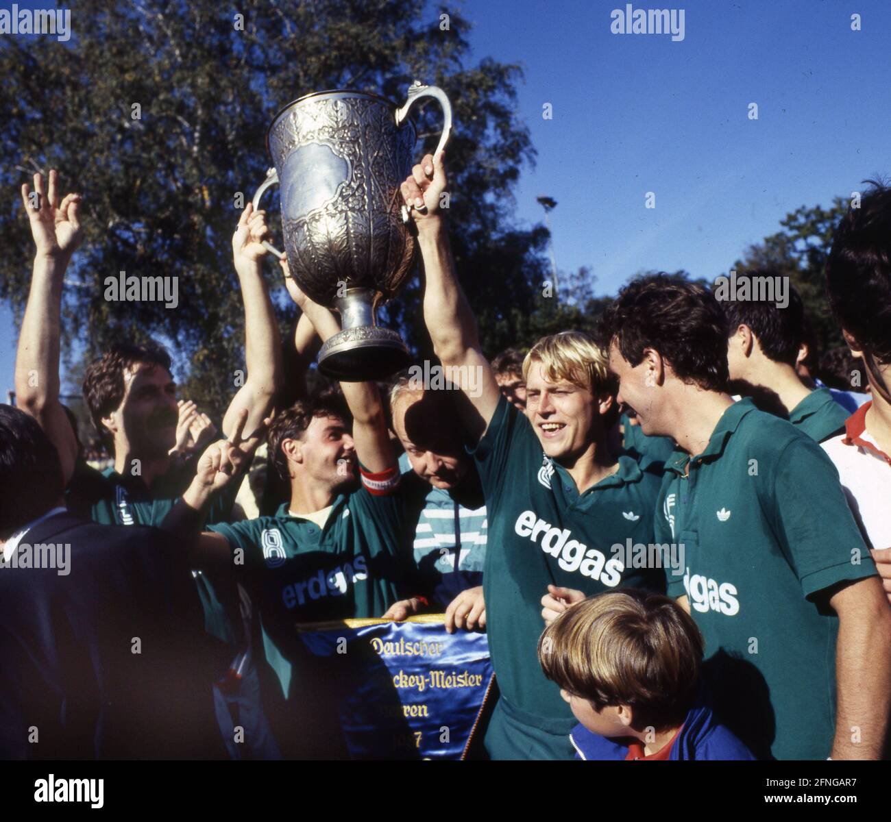 Hockey-Bundesliga 1986/87. Uhlenhorst Mülheim Champion 1987 nach dem Endsieg über den SC Frankfurt 80 am 15.10.1987 (Datum geschätzt). [Automatisierte Übersetzung] Stockfoto