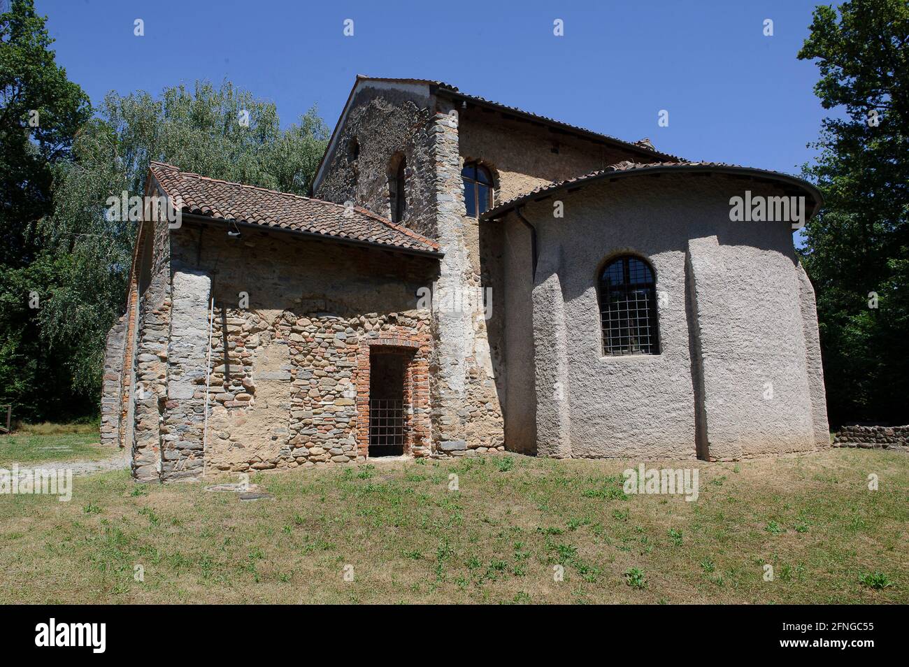 Europa, Italien, Lombardei, Provinz Varese. Das archäologische Gebiet von Castelseprio mit den Ruinen eines Dorfes, das im 13. Jahrhundert zerstört wurde. Unesco - Stockfoto