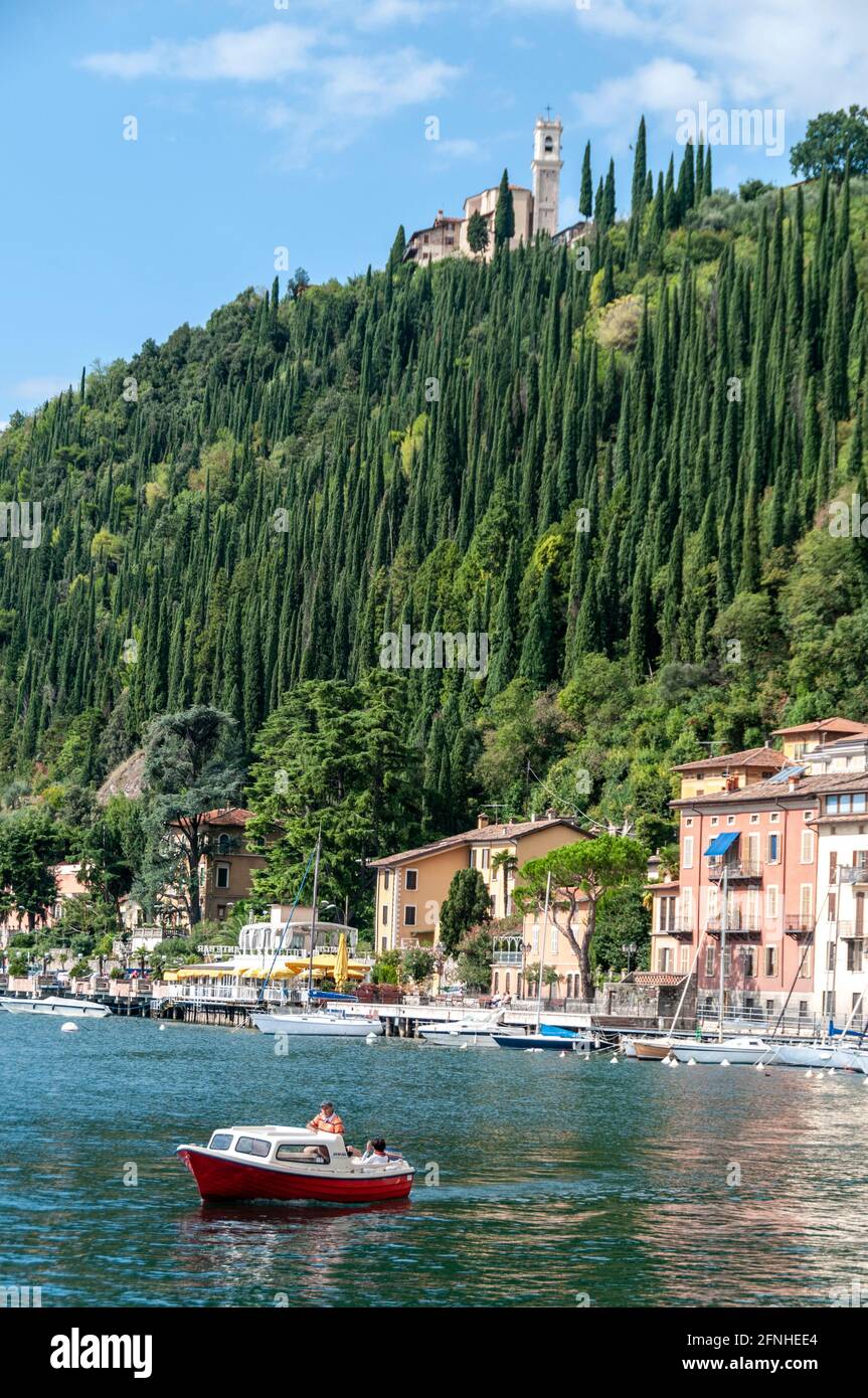 Chiesa di montemaderno Fotos und Bildmaterial in hoher Auflösung Alamy